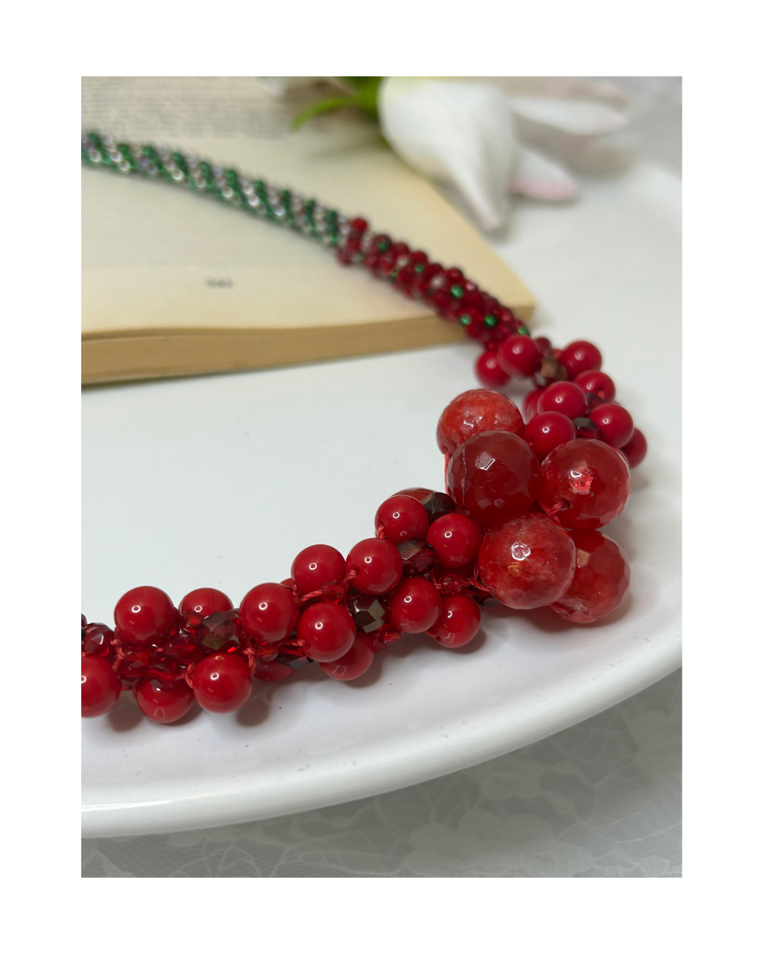 Green white stripe with red cluster focal